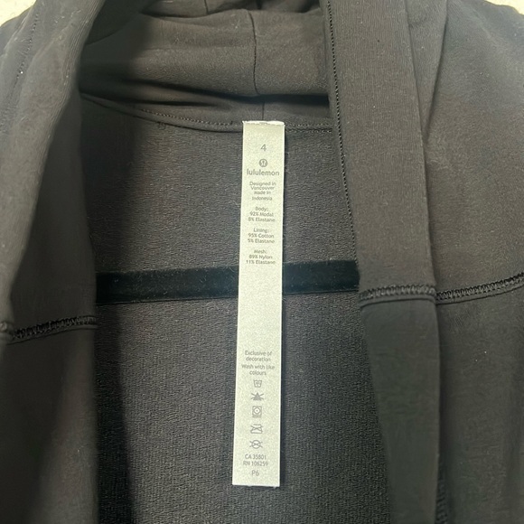 LIKE NEW Lululemon “Coast Easy” Jacket - Picture 7 of 7